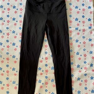 reversible black lululemon leggings size 4